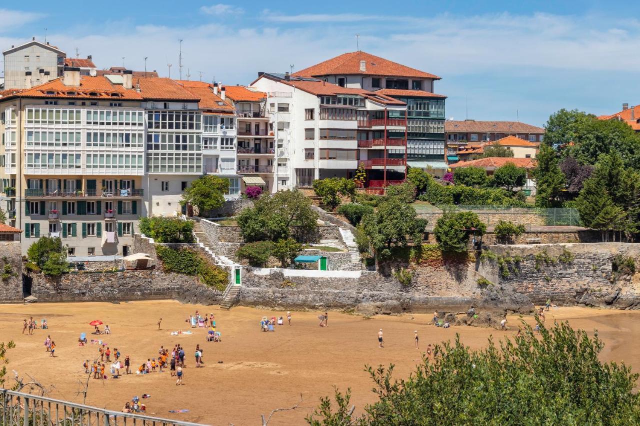 Antigua Casa De Escritor Junto A La Playa Apartment Mundaka Bagian luar foto